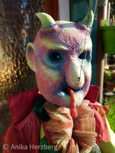 Kopfschultermarionette "Lustmolch"
